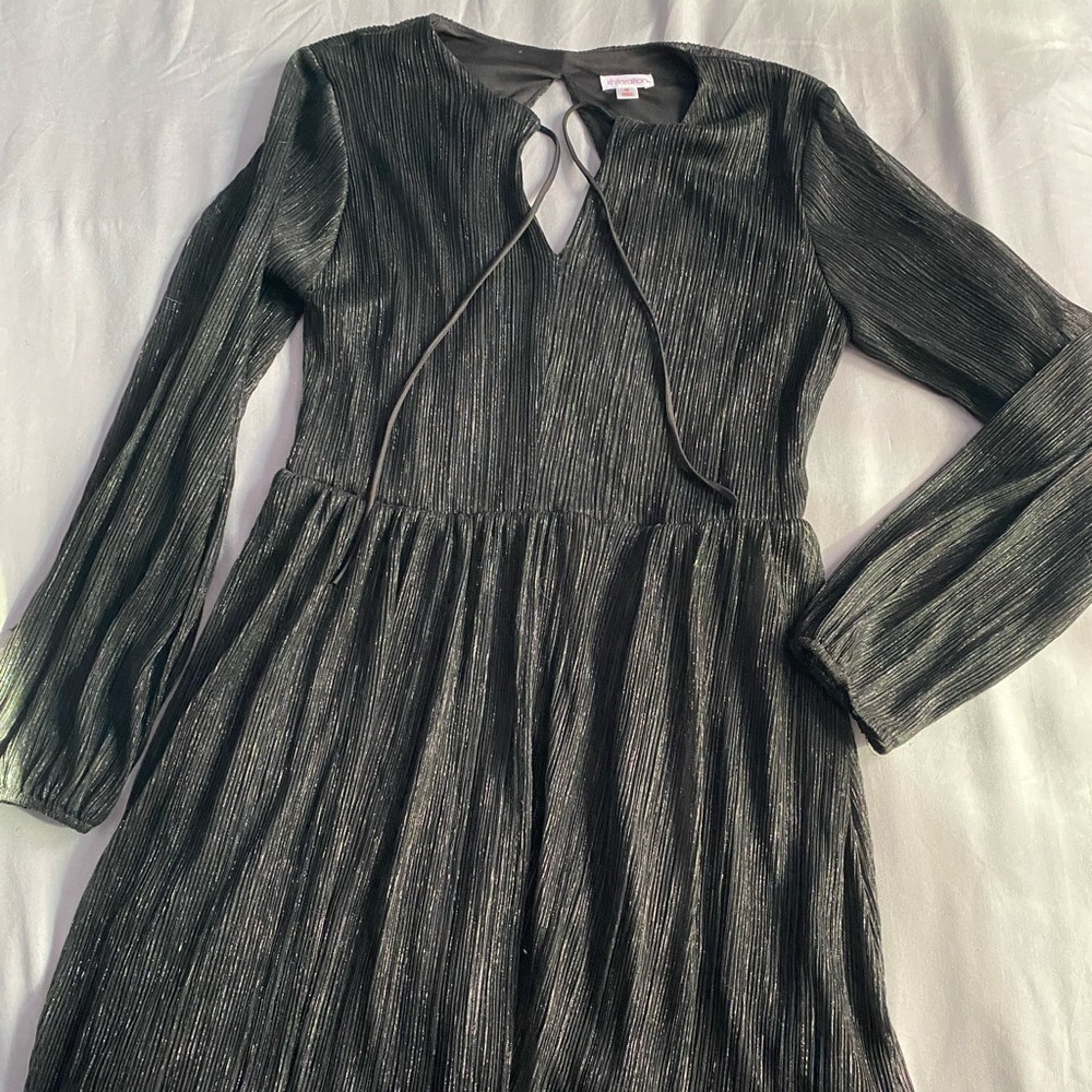 Silver Metallic Black Cocktail Dress Sexy Midi Medium Party Holiday New Year